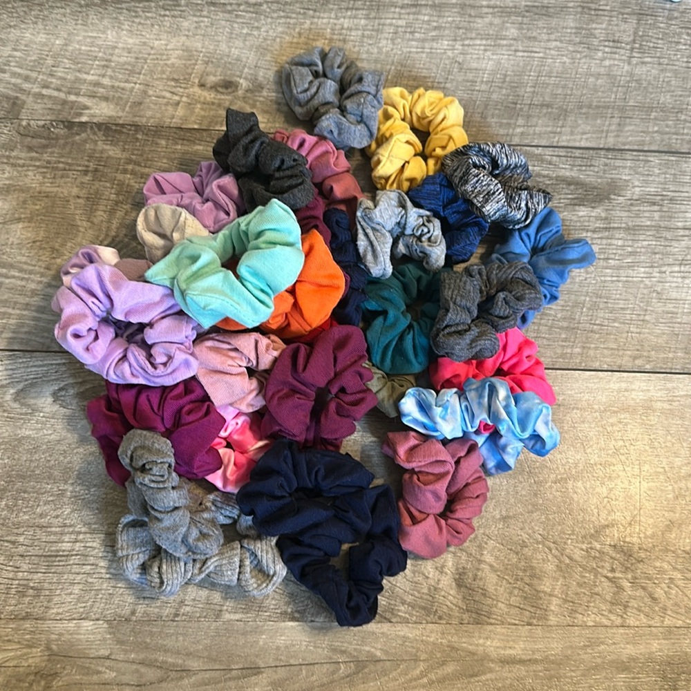 34 Scrunchies Lot